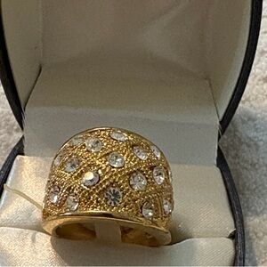 Elegant Gold and Silver Crystal Ring